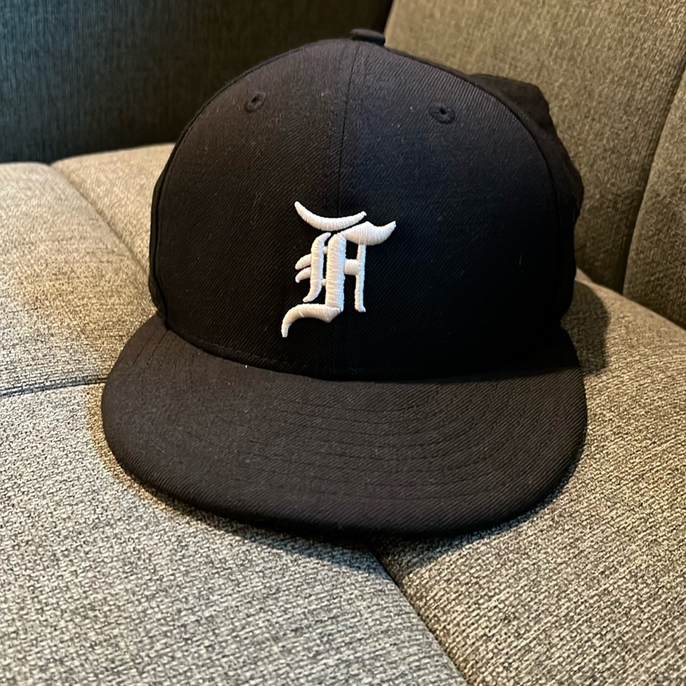 Fear of God fitted hat. Black